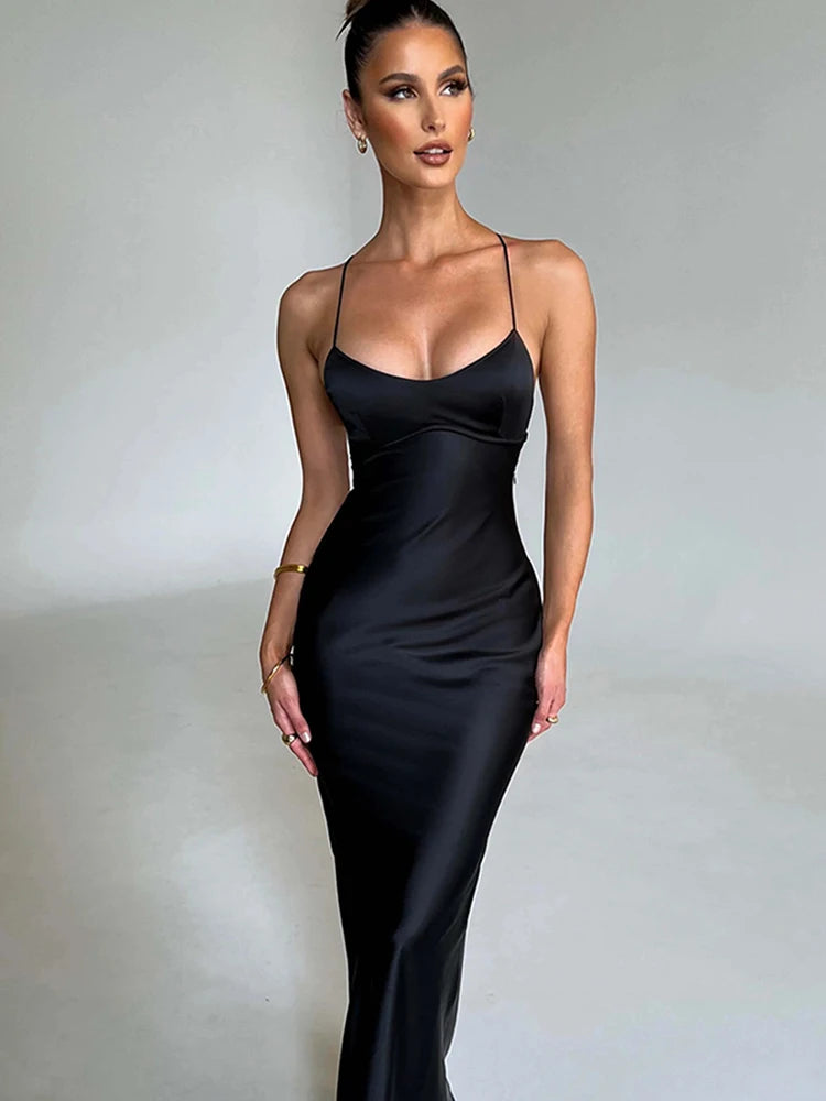 The Moonlight Muse – Elegance That Captivates the Night