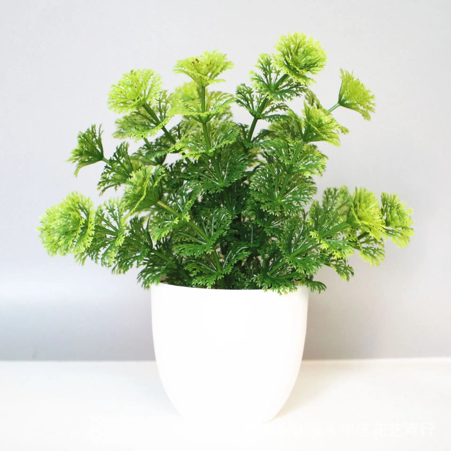 The Everleaf Tabletop Touch – A Lush Hint of Nature, Minus the Maintenance