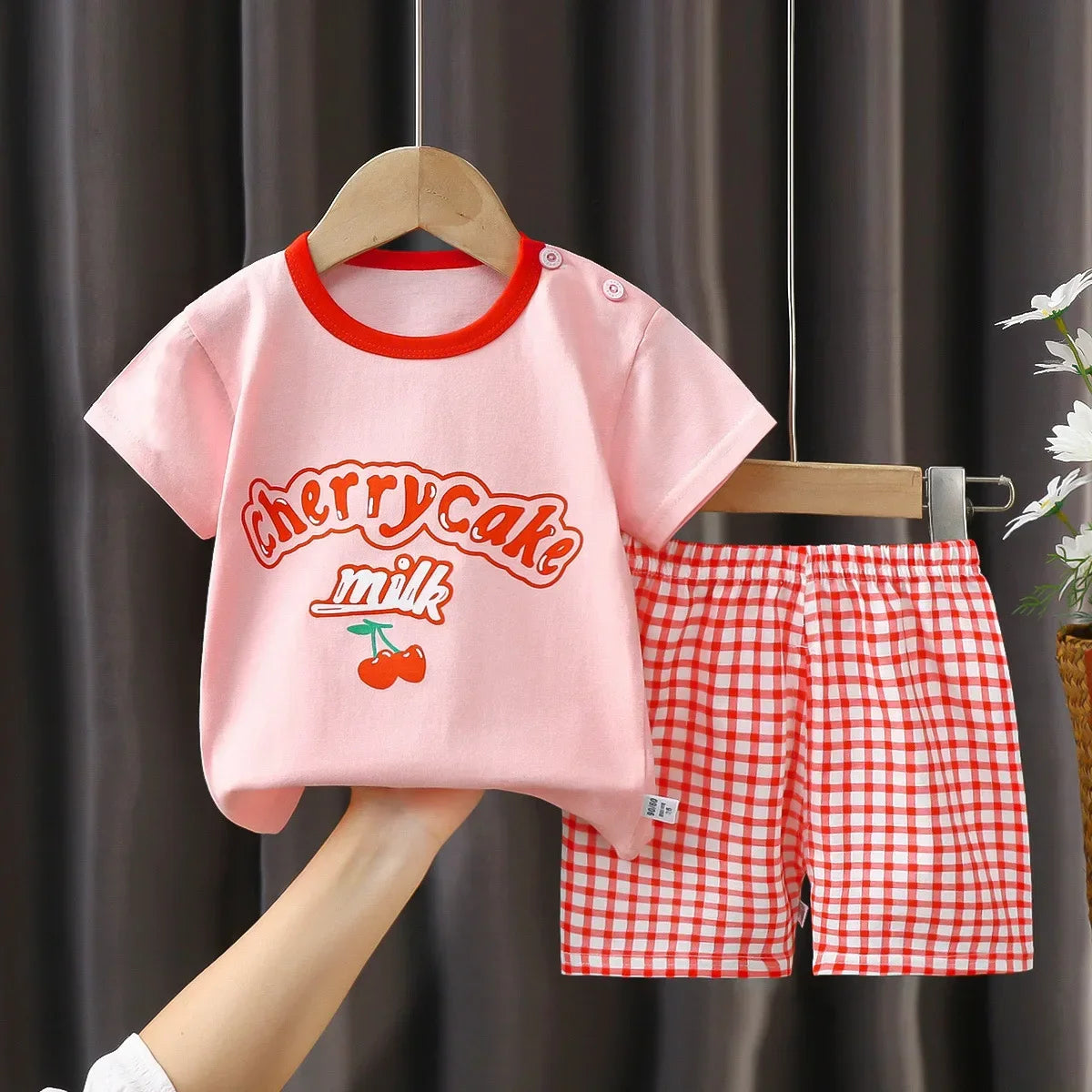 Conjunto de verano Little Larks: frescura sin esfuerzo para los días soleados
