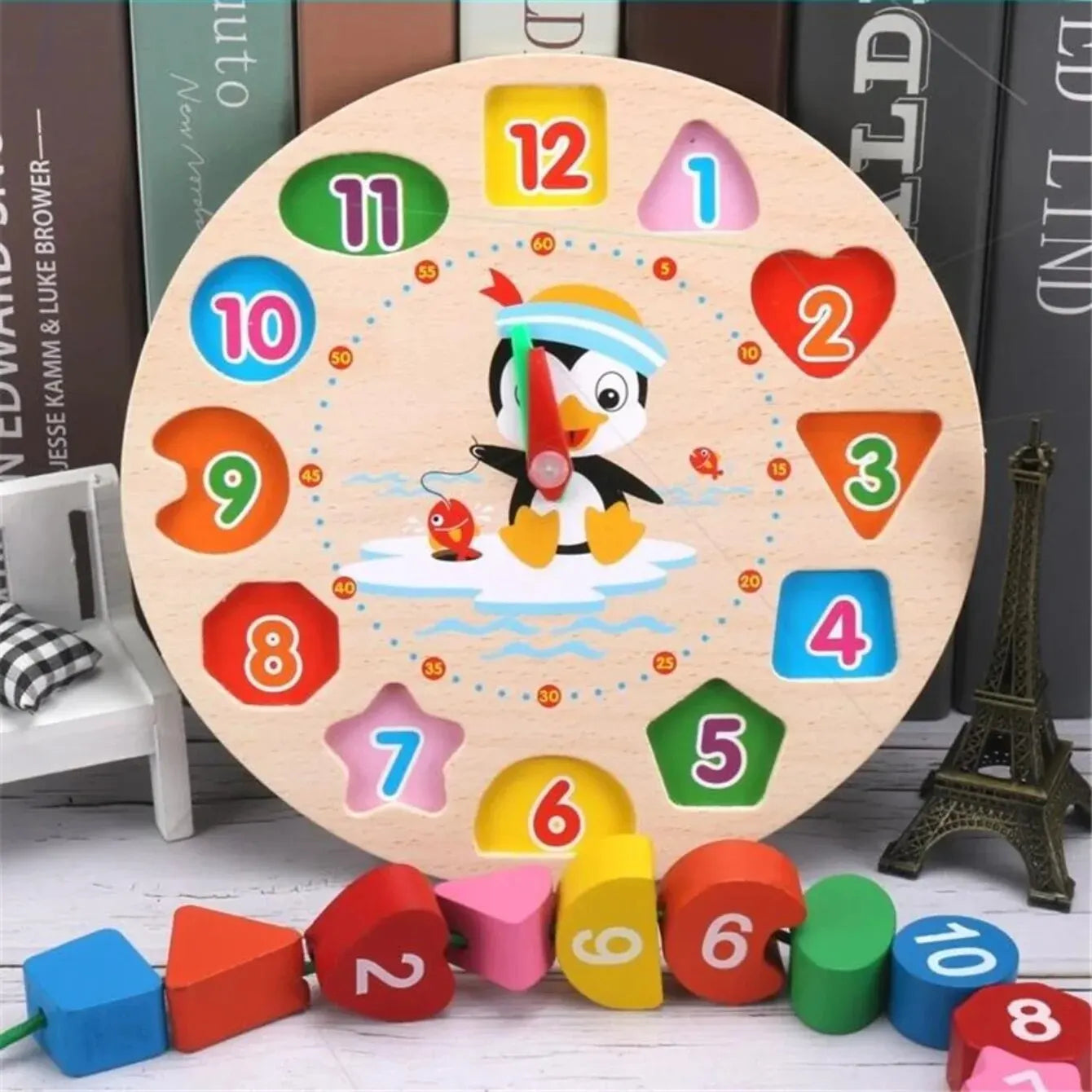 Reloj y bichitos para pequeños aprendices: donde el tiempo se encuentra con la imaginación