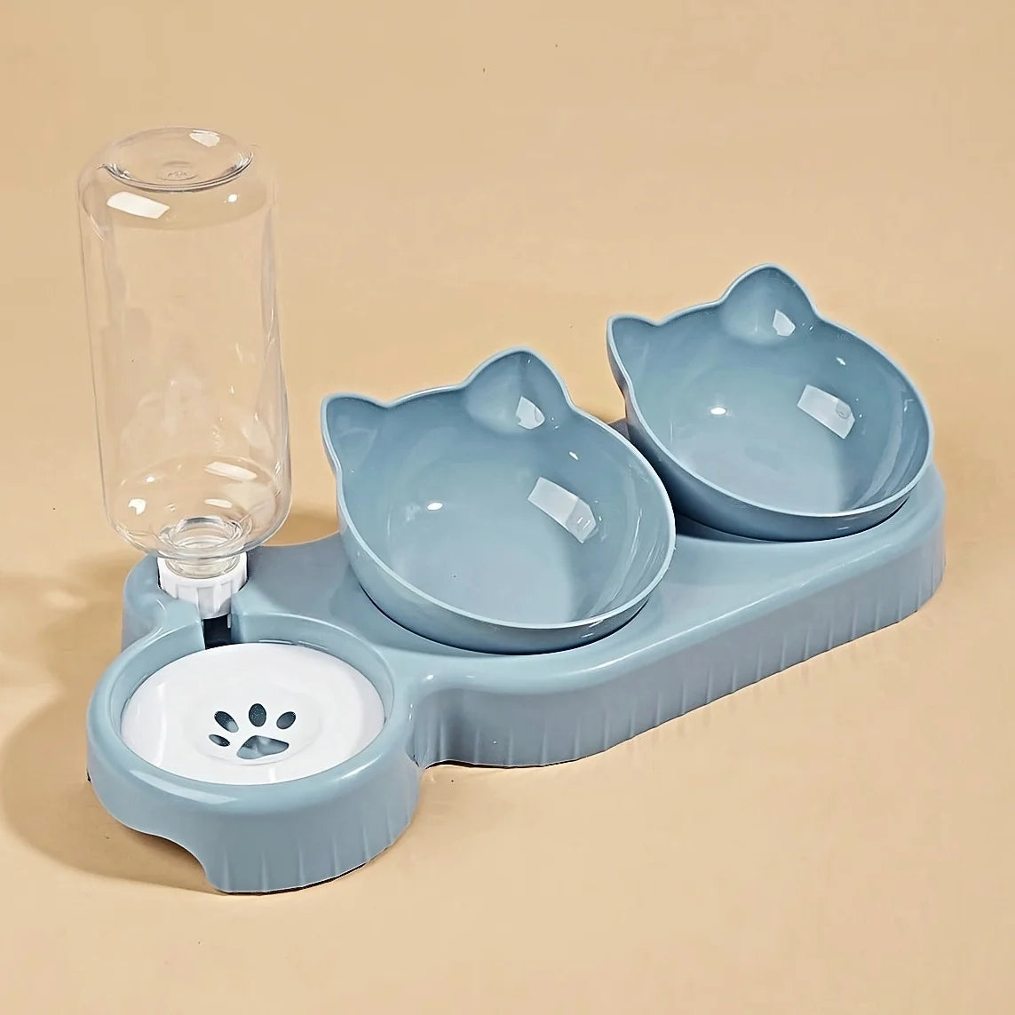 Rincón para morder y beber: el dúo perfecto para la hora de comer de tu gato