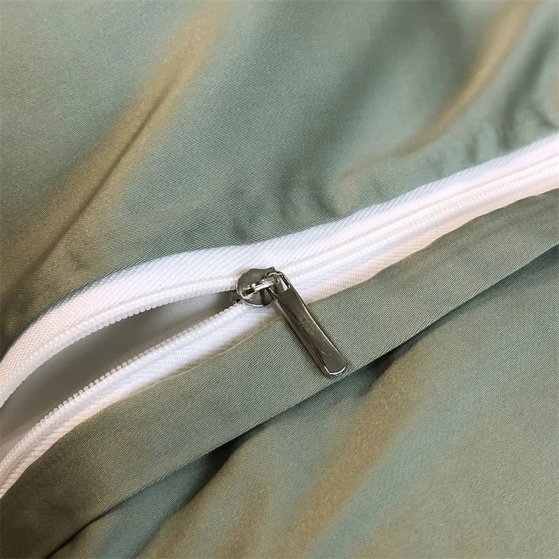 Whispering Canopy – Sleep in Nature’s Embrace